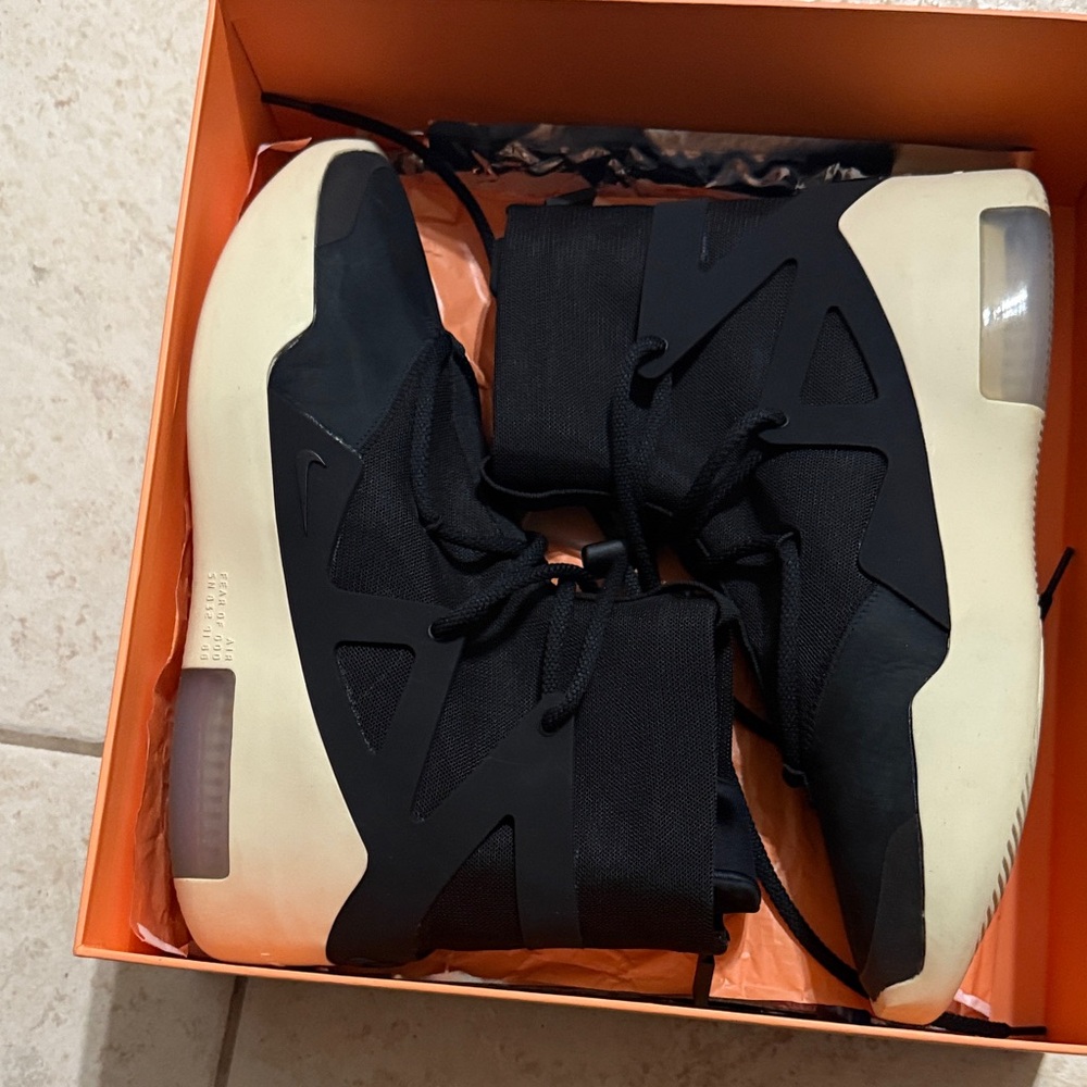 Nike Women's Black and Cream Sneakers